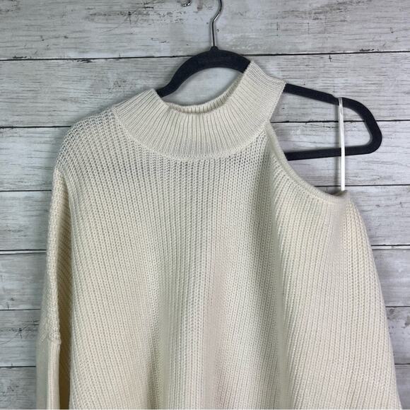 Sanctuary Cut It Out Sweater White Size 3X - Picture 3 of 6
